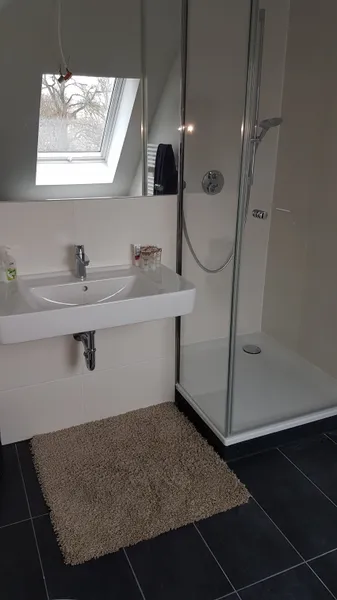 Furnished room with own bathroom and kitchen — photo 1